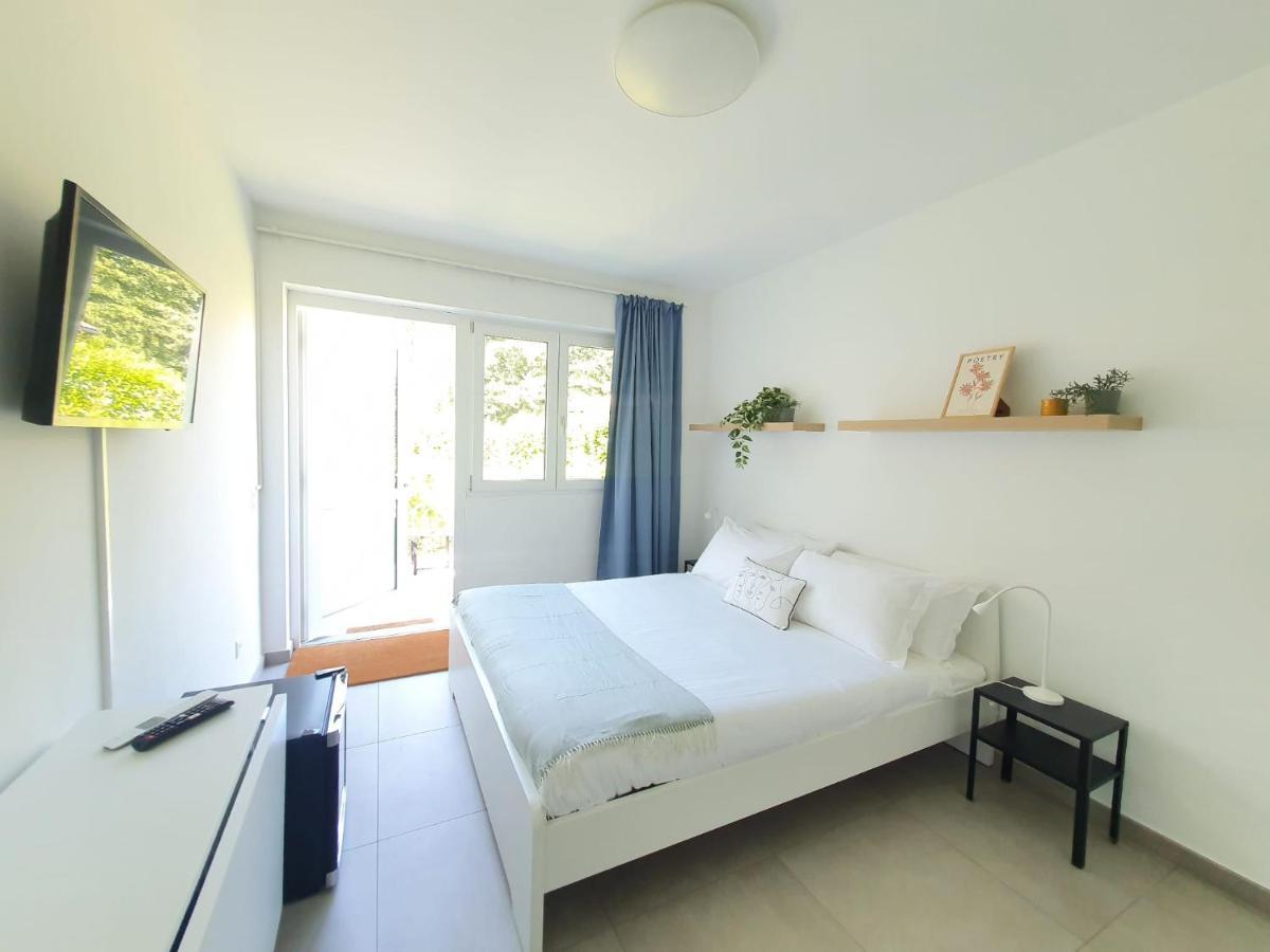 Le Betulle Studios By Quokka 360 - Studio Apartments By The Origlio Lake エクステリア 写真