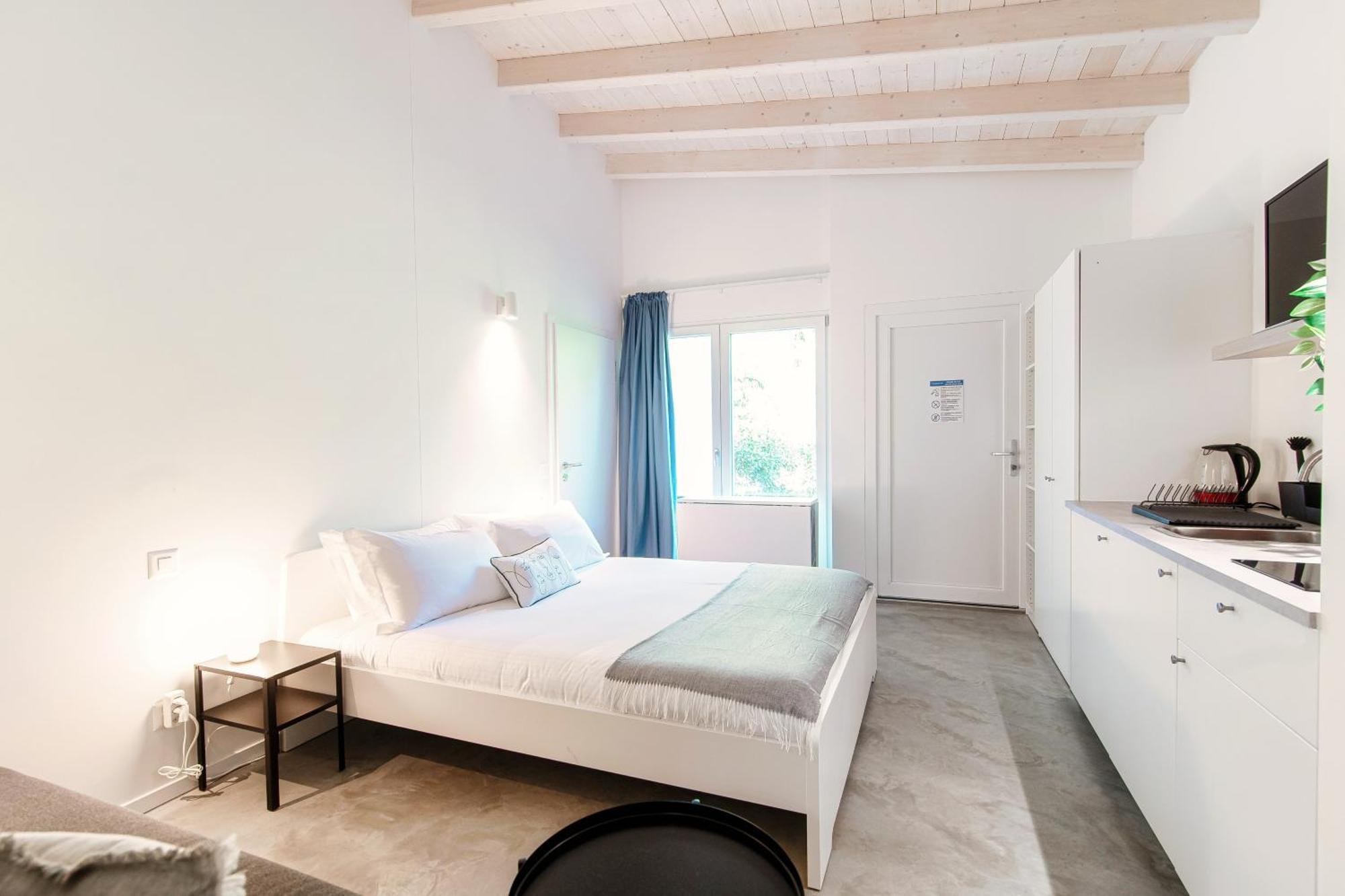 Le Betulle Studios By Quokka 360 - Studio Apartments By The Origlio Lake エクステリア 写真