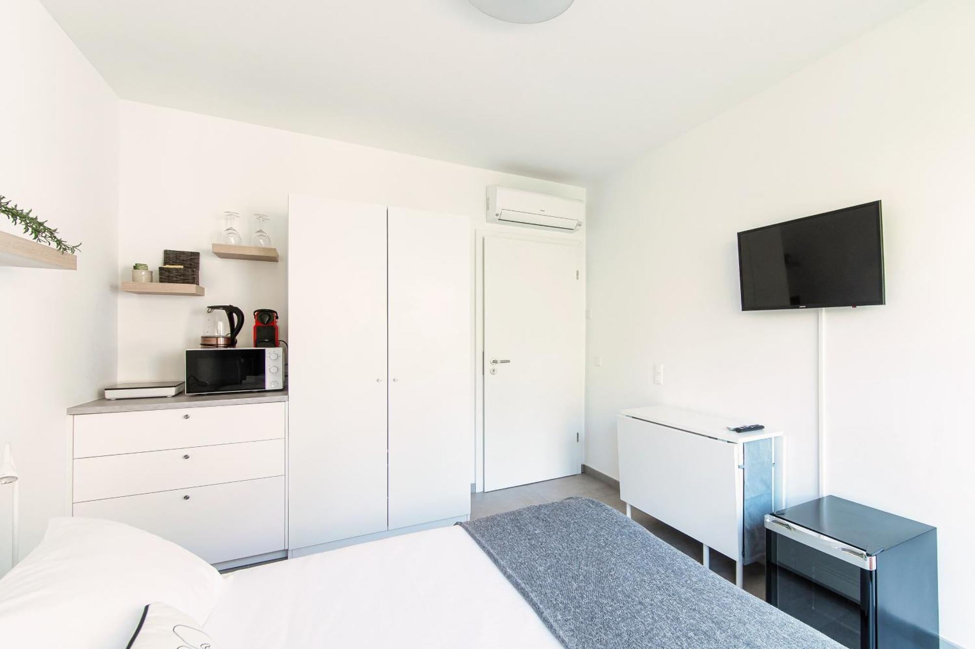 Le Betulle Studios By Quokka 360 - Studio Apartments By The Origlio Lake エクステリア 写真