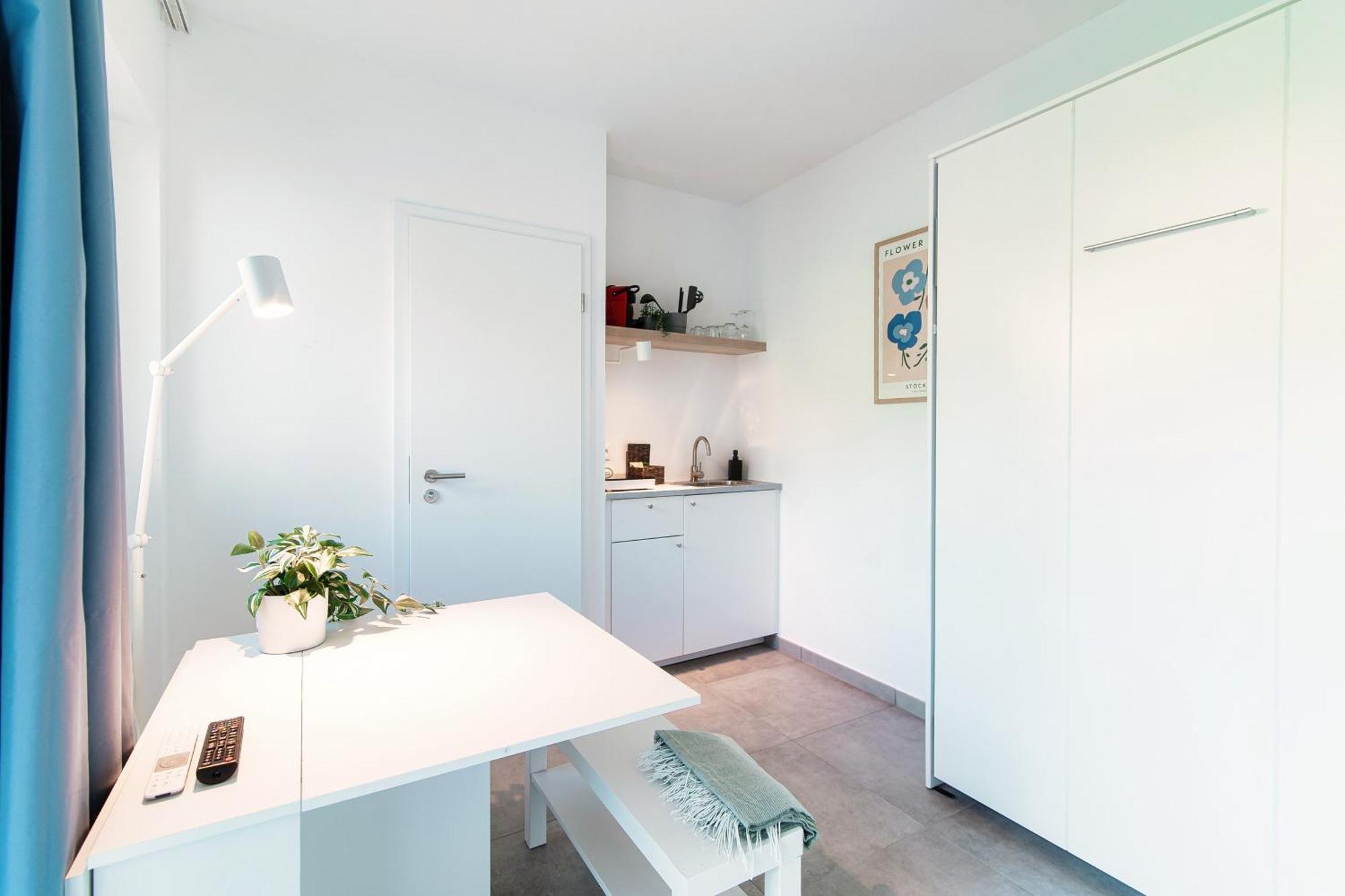 Le Betulle Studios By Quokka 360 - Studio Apartments By The Origlio Lake エクステリア 写真